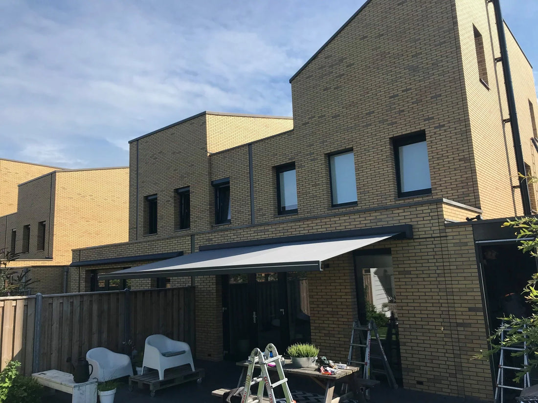 Knikarmscherm kopen in Raalte? De perfecte oplossing voor uw terras!